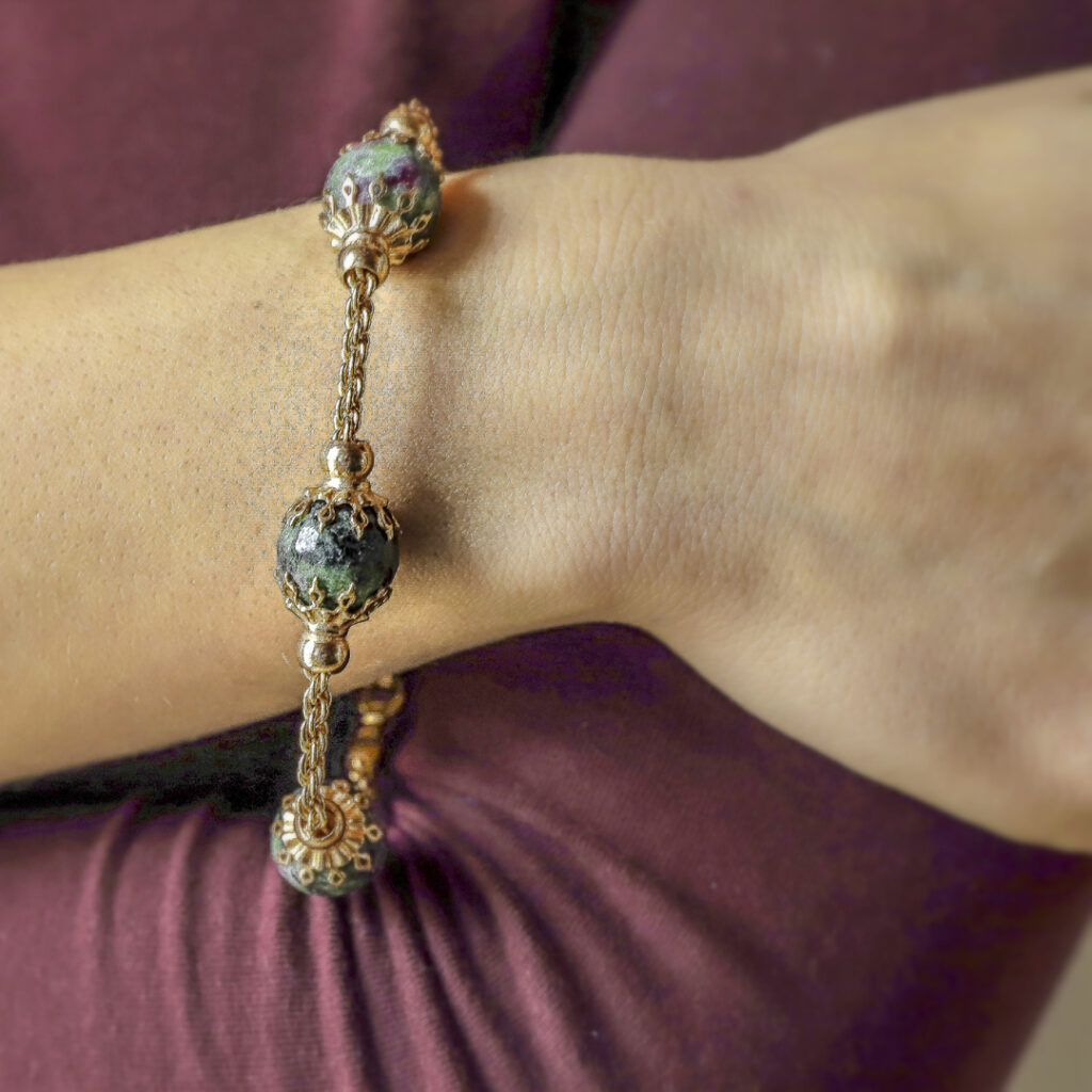 Bracciale in ruby zoisite