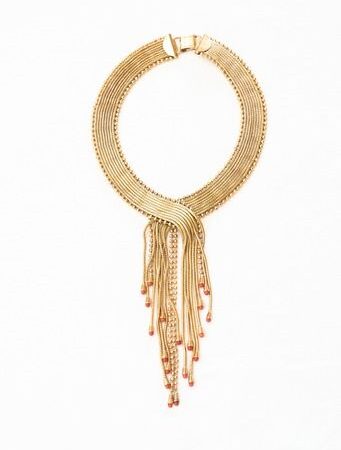 Raffinatezza senza tempo: Collana con coralli rossi