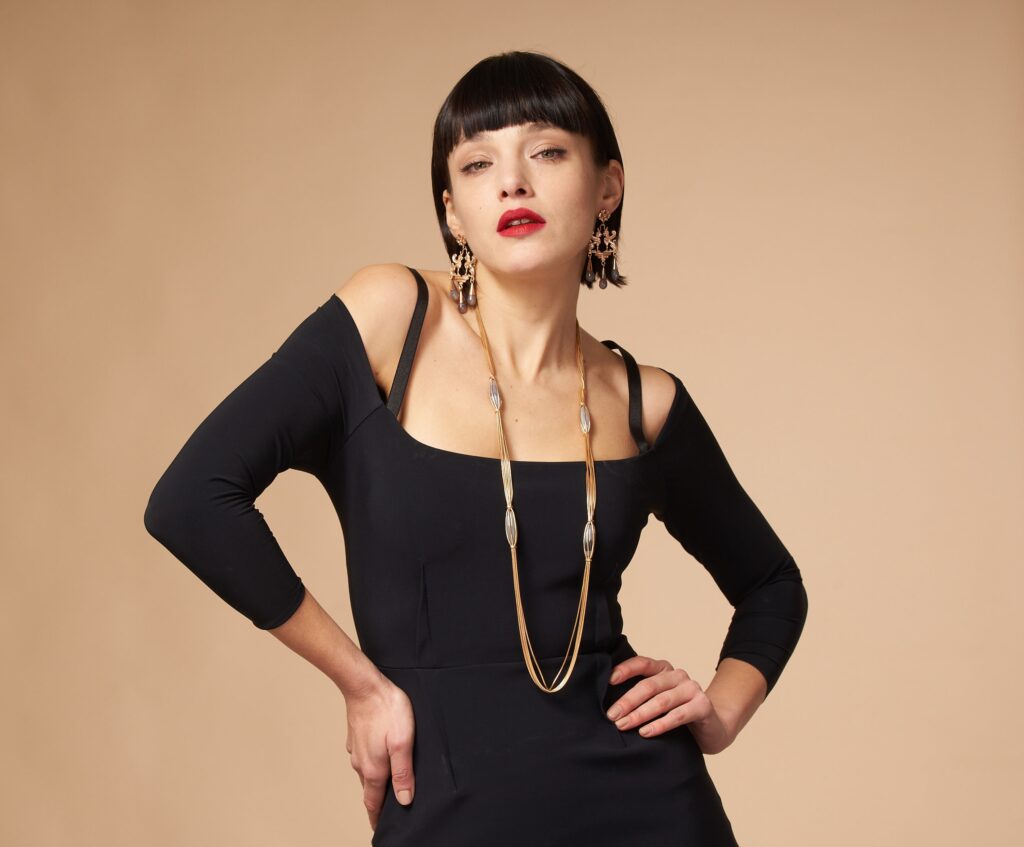 Collana elegante lunga Milonga