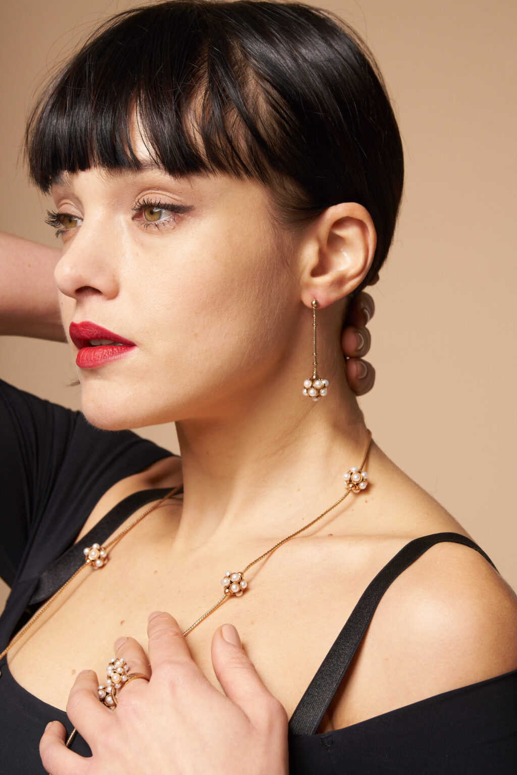 Parure completa: collana orecchini anello bracciale stile Liberty